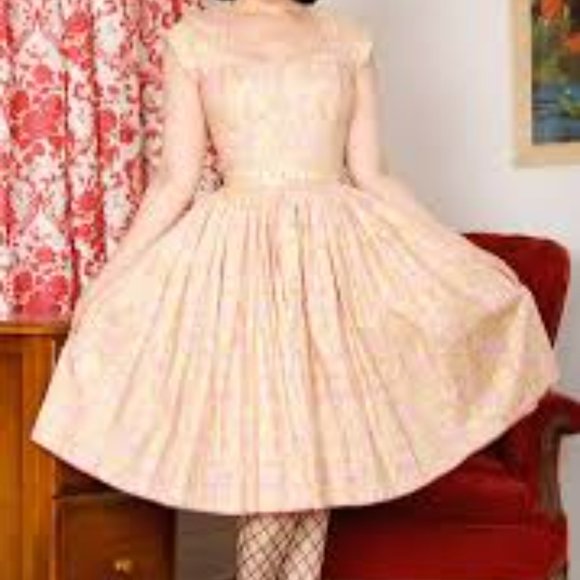 Paris Eiffel Tower Dress - Picture 2 of 7